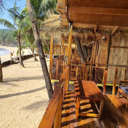 Sea Front Cottages Little Khola Cola 外观 照片