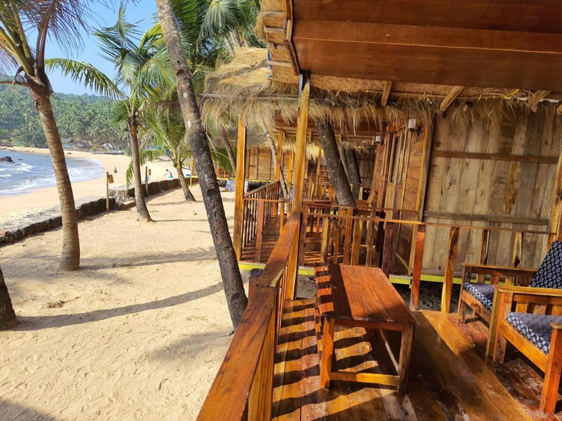 Sea Front Cottages Little Khola Cola 外观 照片