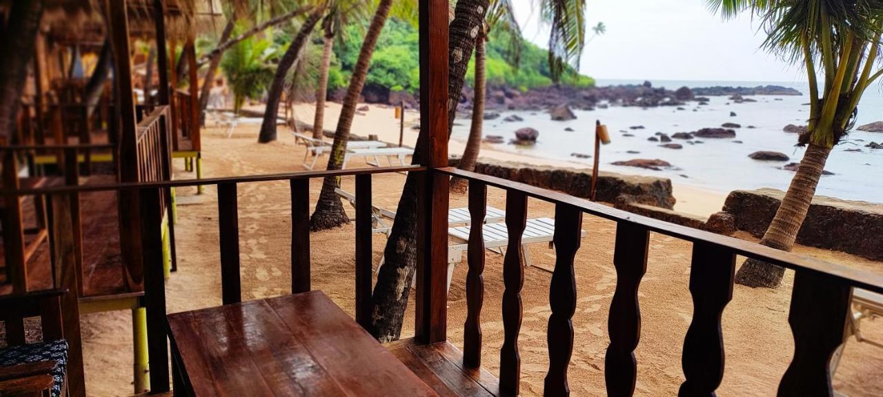 Sea Front Cottages Little Khola Cola 外观 照片